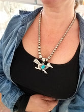 Load image into Gallery viewer, Navajo Pendant Roadrunner with turquoise in oxidized sterling silver (925)
