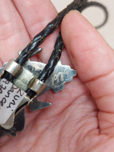 Indlæs billede til gallerivisning Bolotie Vintage Zuni Rainbow man i oxyderet sterlingsølv (925)