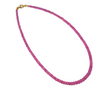 Indlæs billede til gallerivisning Halskæde ByKila i forløb med Pink safir (333)