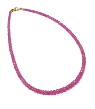 Indlæs billede til gallerivisning Halskæde ByKila i forløb med Pink safir (333)