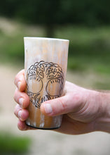 Indlæs billede til gallerivisning Horn kop Yggdrasil