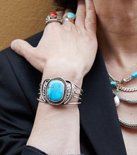 Indlæs billede til gallerivisning Fast armring vintage med turkis i oxyderet sterlingsølv (925)