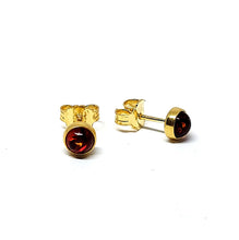 Load image into Gallery viewer, &lt;transcy&gt;Green Amber ear studs 4 mm with smooth edge (925)&lt;/transcy&gt;
