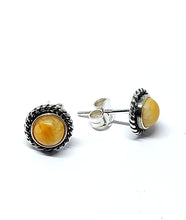 Load image into Gallery viewer, &lt;transcy&gt;Amber ear studs 10 mm with twisted edge (925)&lt;/transcy&gt;
