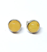 Load image into Gallery viewer, &lt;transcy&gt;Green Amber ear studs 10 mm with smooth edge (925)&lt;/transcy&gt;
