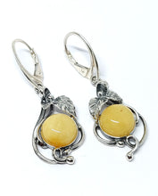 Load image into Gallery viewer, Amber hanging earrings with Celtic pattern (925)
