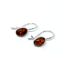 Load image into Gallery viewer, Amber hanging earrings with Celtic pattern (925)
