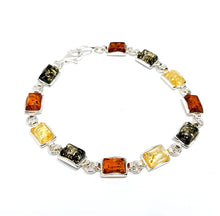 Load image into Gallery viewer, Bracelet with green amber and antique pattern (925)
