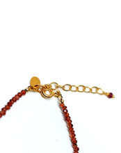 Load image into Gallery viewer, Bracelet ByKila with garnet and gold-plated sterling silver beads (925)
