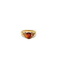 Load image into Gallery viewer, Ring with amber with &quot;melted&quot; pattern (925)
