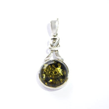 Load image into Gallery viewer, &lt;transcy&gt;Green amber pendant open pattern (925)&lt;/transcy&gt;
