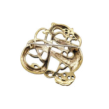 Load image into Gallery viewer, Broche i Fabeldyr i Urnes stil Bronze
