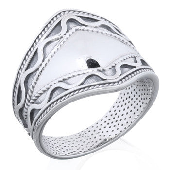 Ring with viking style pattern in sterling silver (925)