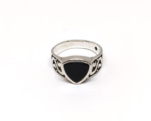 Load image into Gallery viewer, Ring med sort onyx i sterlingsølv (925)

