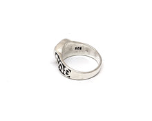 Load image into Gallery viewer, Ring med sort onyx i sterlingsølv (925)

