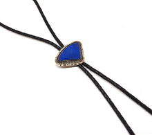 Load image into Gallery viewer, Bolotie Navajo med Lapis Lazuli i oxyderet sterlingsølv (925)
