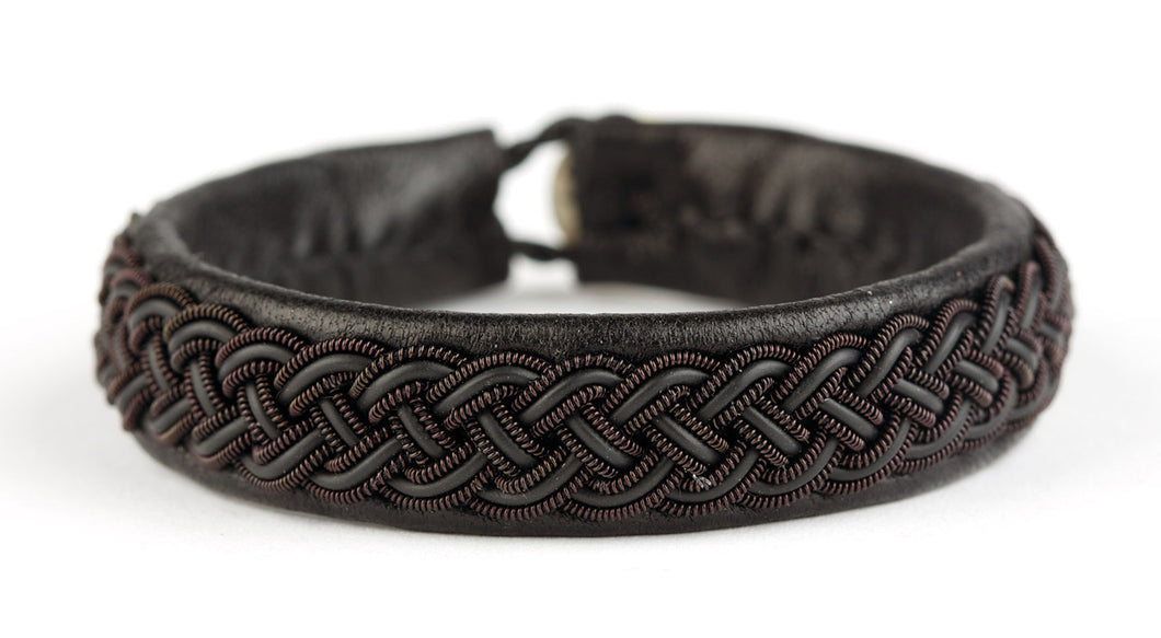 Leather bracelet with steel wire and magnetic clasp