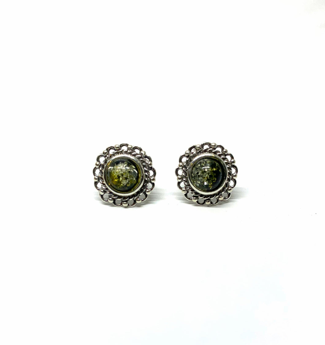 <transcy>Amber ear studs 10 mm with twisted edge (925)</transcy>