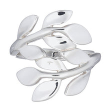 Load image into Gallery viewer, Ring with overlapping leaves in sterling silver (925)
