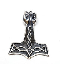 Load image into Gallery viewer, Thor&#39;s hammer 24x32mm pendant in sterling silver (925)
