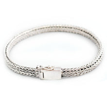 Load image into Gallery viewer, Bracelet ByKila, flat classic Herringbone (925)
