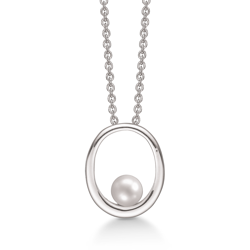 Due to with freshwater pearl in oval (925)