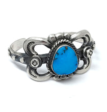 Load image into Gallery viewer, Fixed bangle with turquoise in oxidized sterling silver (925)
