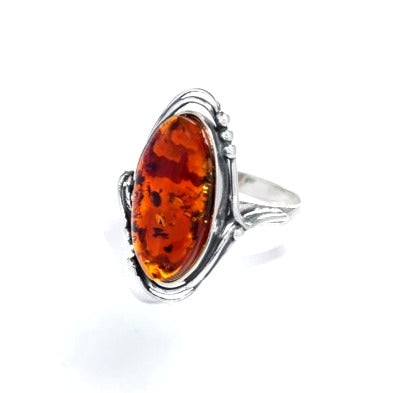 Ring with 18x10 mm amber in sterling silver (925)