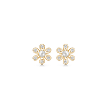 Load image into Gallery viewer, Stud earrings flower with pearls and zirconia in 8 kt. gold (333)
