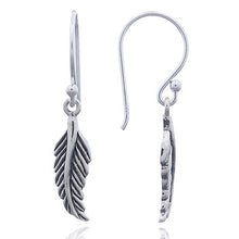 Load image into Gallery viewer, Earrings with feathers (925)
