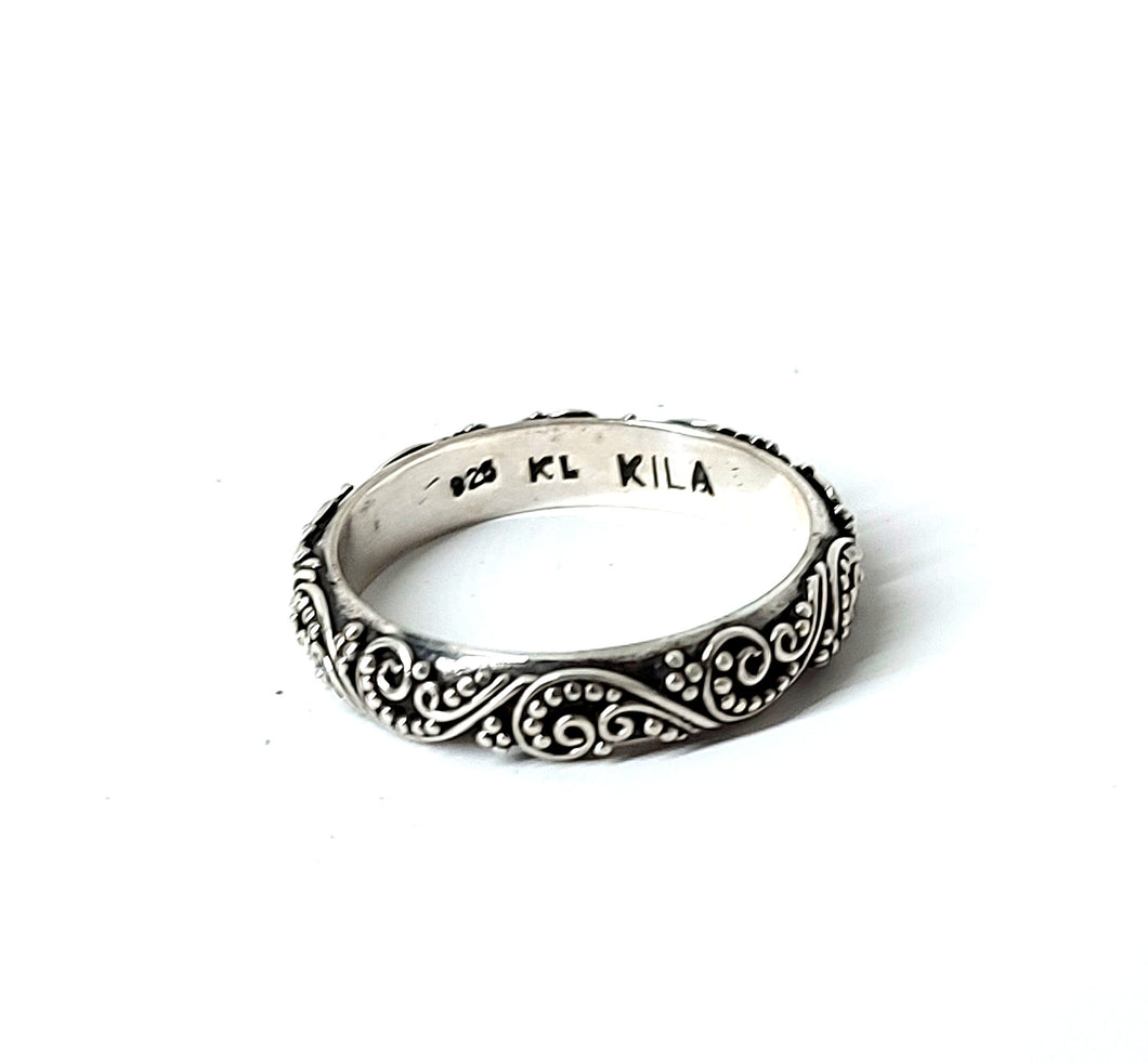 Ring med Bali mønster i 4,5 mm sterlingsølv (925)