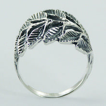 Load image into Gallery viewer, Oxidized leaf ring in sterling silver, (925)
