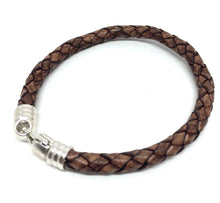 Load image into Gallery viewer, Leather bracelet ByKila, brown braided with sterling silver clasp (925)
