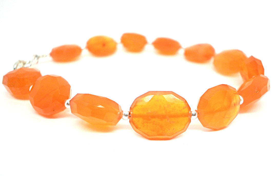 Bracelet ByKila with carnelian and 2mm balls (925)