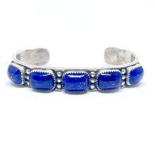Indlæs billede til gallerivisning Fast armring med Lapis Lazuli oxyderet sterlingsølv (925)
